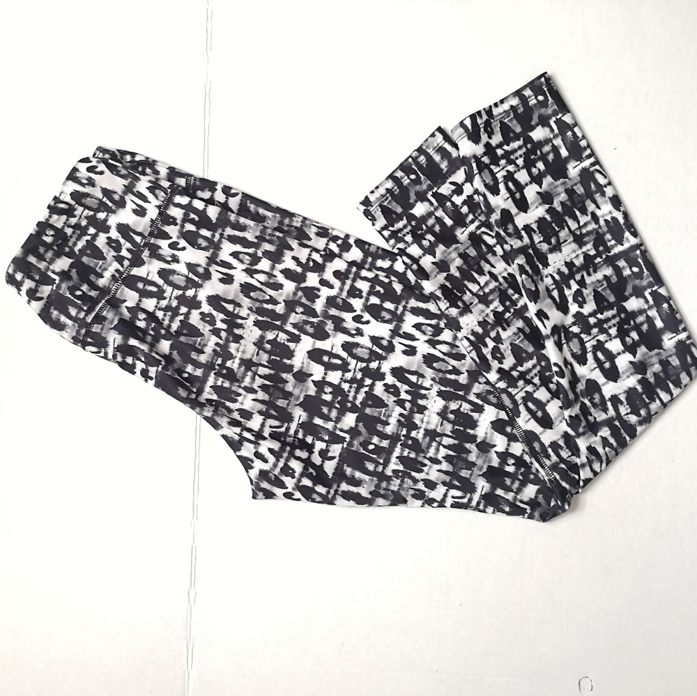 Leggings atletic apparel fitness yoga sport